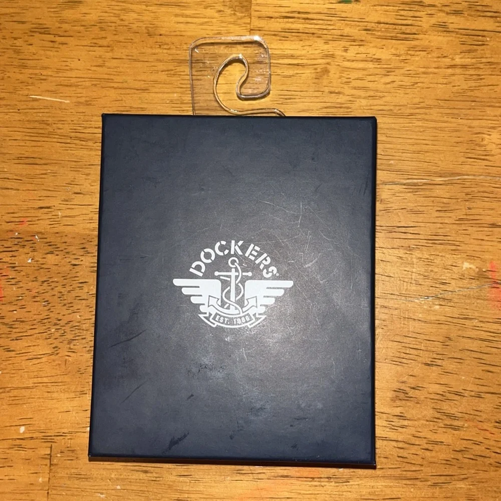 Dockers leather bifold